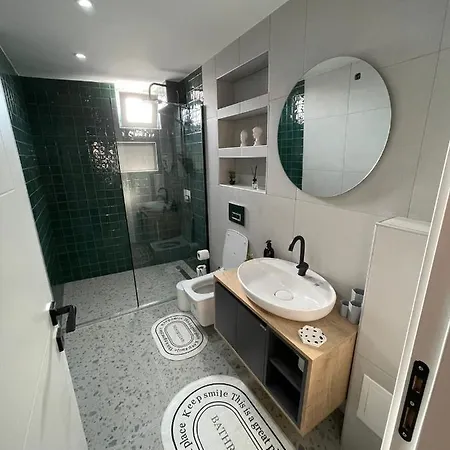 Golden Arrow Suites-2