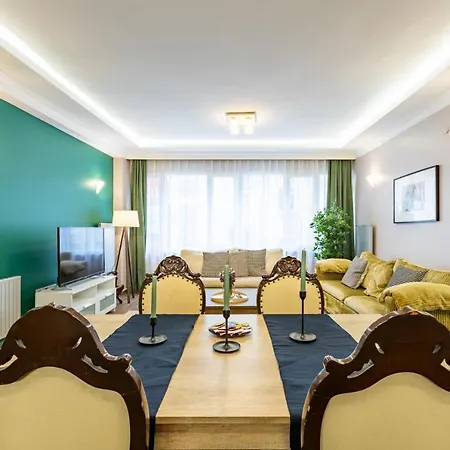 Sleek And Central Flat In Nisantasi-3