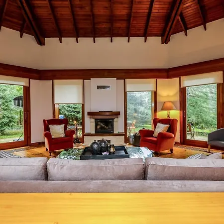 Spacious Private Villa With Pool In Sile-2