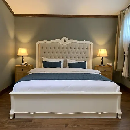 Loka Suites-3