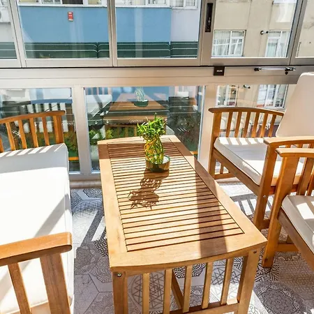 Stylish Apartment In Moda Near Popular Attractions With Balcony-3