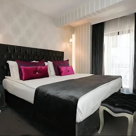 Pera Residence-3