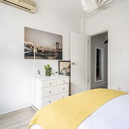 Central And Modern Flat 5 Min To Taksim Square-2