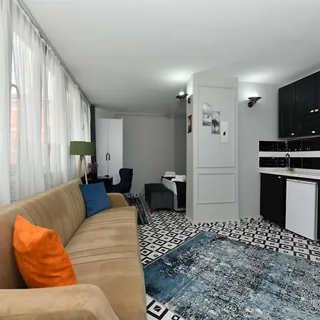Central Suite Apartment 41-2