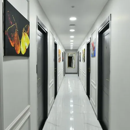Central Luxury Apartment 39-2