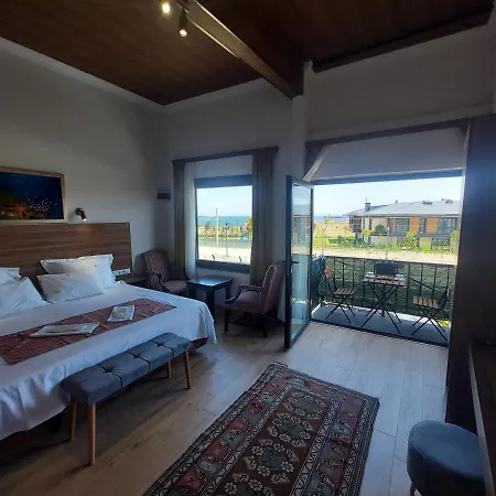 Queen Seagull Boutique Hotel-3