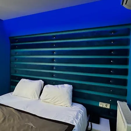 Moon Blue Hotel-2