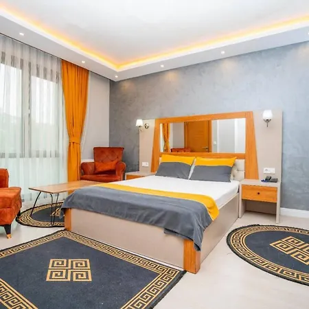 Comfort Inn Suite-2