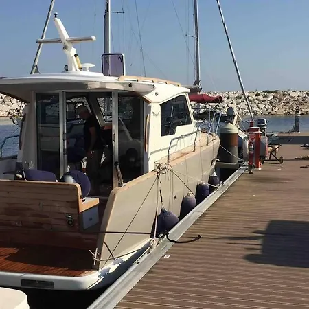 At Yesilkoey Harbour Pretty Lobste Only Accommodation-3