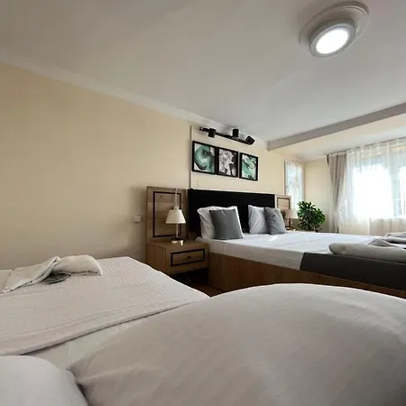 8. Taksimde Suit Deluexe Otel-3