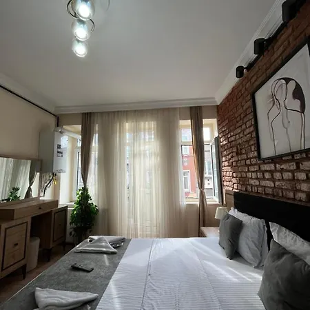 6. Taksimde Suit Deluexe Otel-2