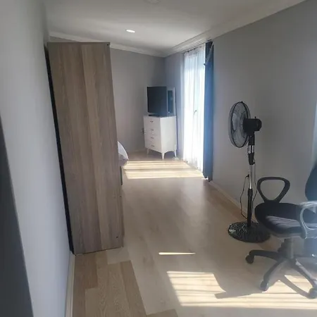 Crux Suite-3