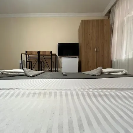 3-) Taksim'De Sueit Deluexe Otel Odasi-2