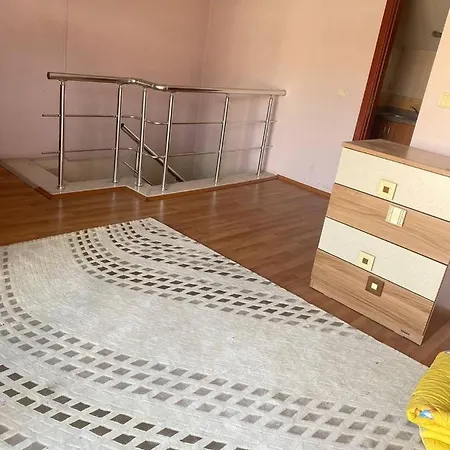 Hostel In Bahcelievler-2