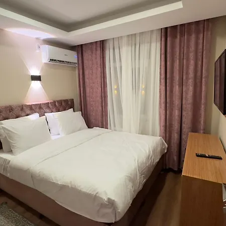 Golden Tulip Suite Apart-3