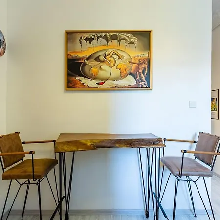 Exceptional Flat 1 Min To Metro & Galata Tower-2