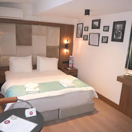 Isle Hotel-3