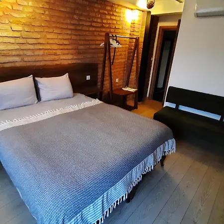 Fanus Suites Karakoey-3