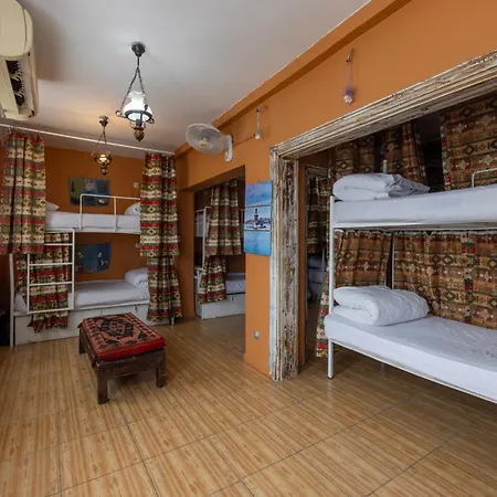 Bahaus Hostel near BlueMosque&HagiaSophiaMosque - 2 minutes-3