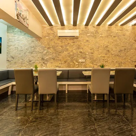 The Legend Platine Suite Hotel-3