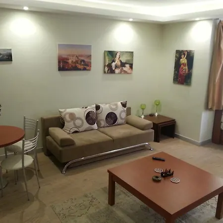 Honey House Apartment-3