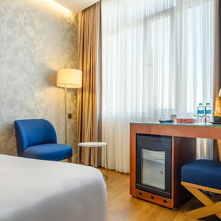 Four Points Flex By Sheraton Istanbul Taksim Square-2