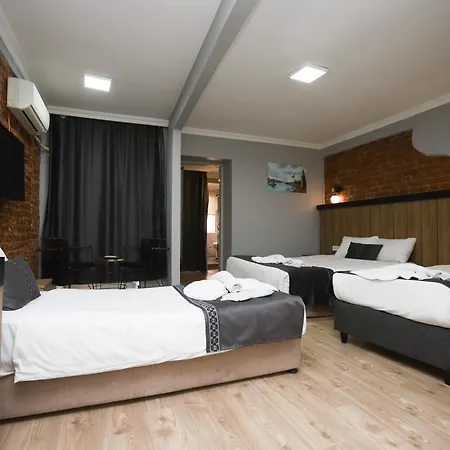 La Pera Suites-3