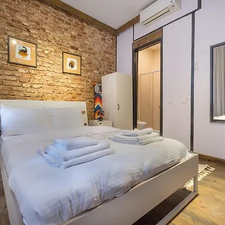 Cozy Studio 2 Minutes From Galataport-2
