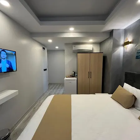 White Palace Halic-2