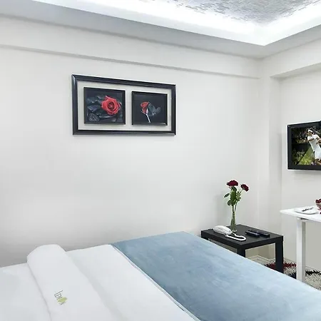 Sweet Apartment-3