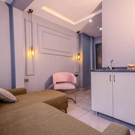Ruby Hotel-3