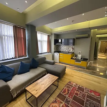 The Sisli Luxury Corner Suit-2