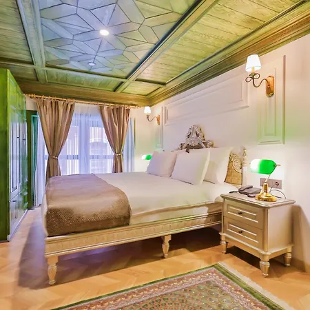 Emerald Mansion Hotel - Special Category-2