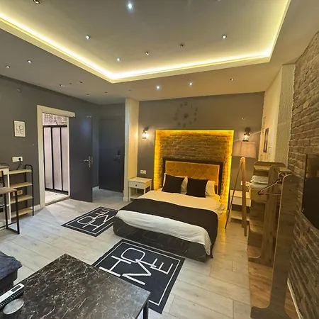 Nova Park Suite Hotel-Bomonti-3