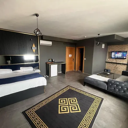 216 Hill Suites-2