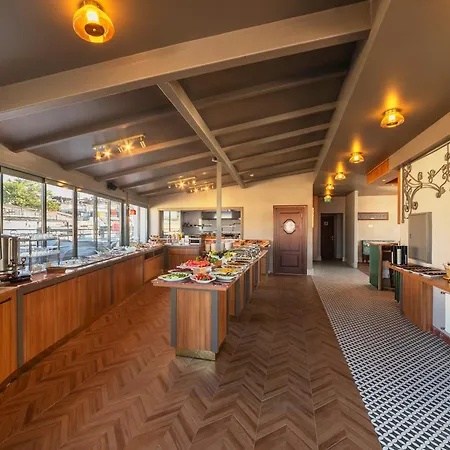 Triton Hotel-3