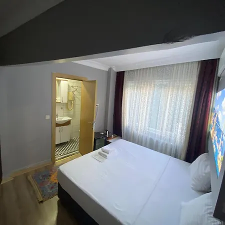 Elite Plus Family Hotel Old City-3