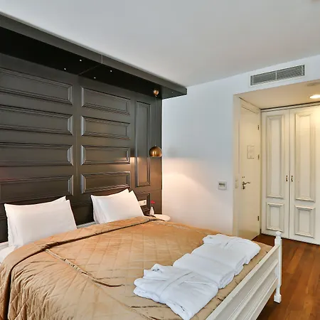 Senatus Hotel - Special Class-3
