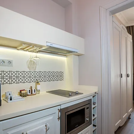 Louis Appartements Galata-2