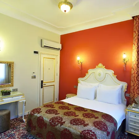 By Murat Crown Hotel Taksim-3