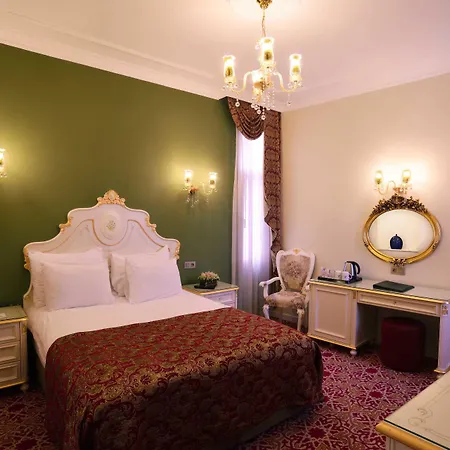 By Murat Crown Hotel Taksim-2