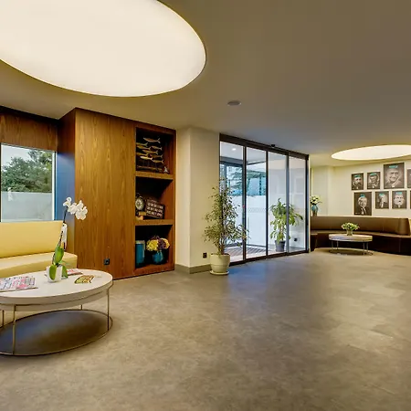 Plus Hotel Bostanci Atasehir-3