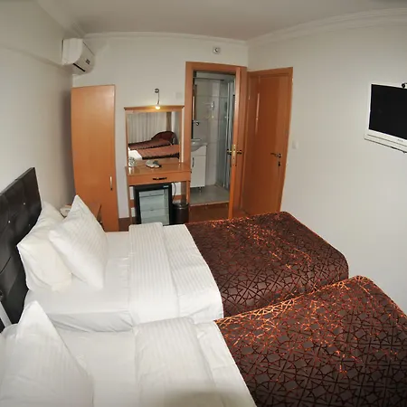 Palace Point Hotel-3