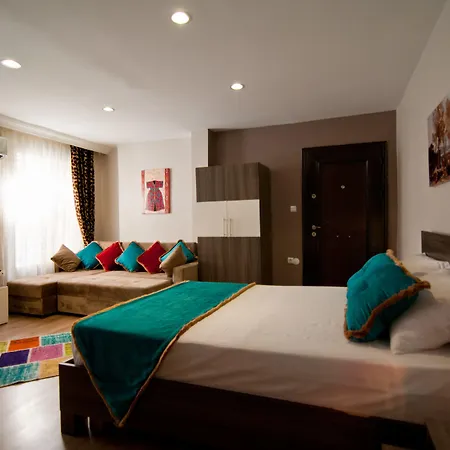 Kamondo Rooms-3