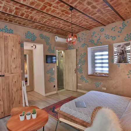 Flats Company -Mujgan Apartment-3