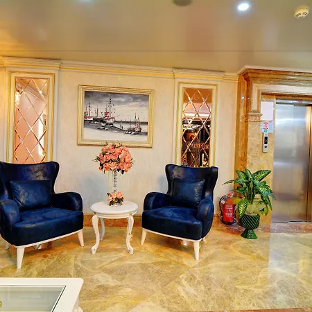 Novelty Hotel-2