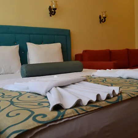 Riverland Suites Apart Hotel-3