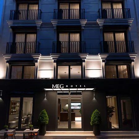 Meg Hotel-2
