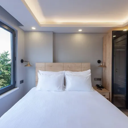 Art Karakoy Suites Hotel-3