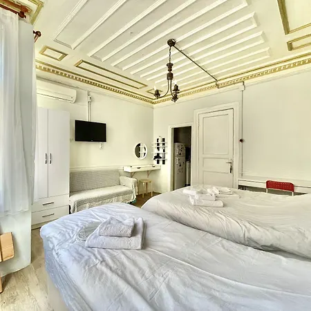 Golden Home Apart-3